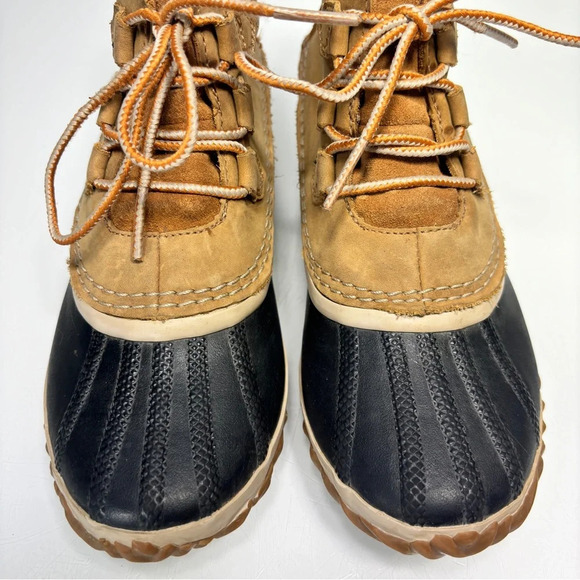 Sorel Out N About Tan Brown Nubuck Leather Rubber Waterproof Booties Size 37 - Picture 4 of 13